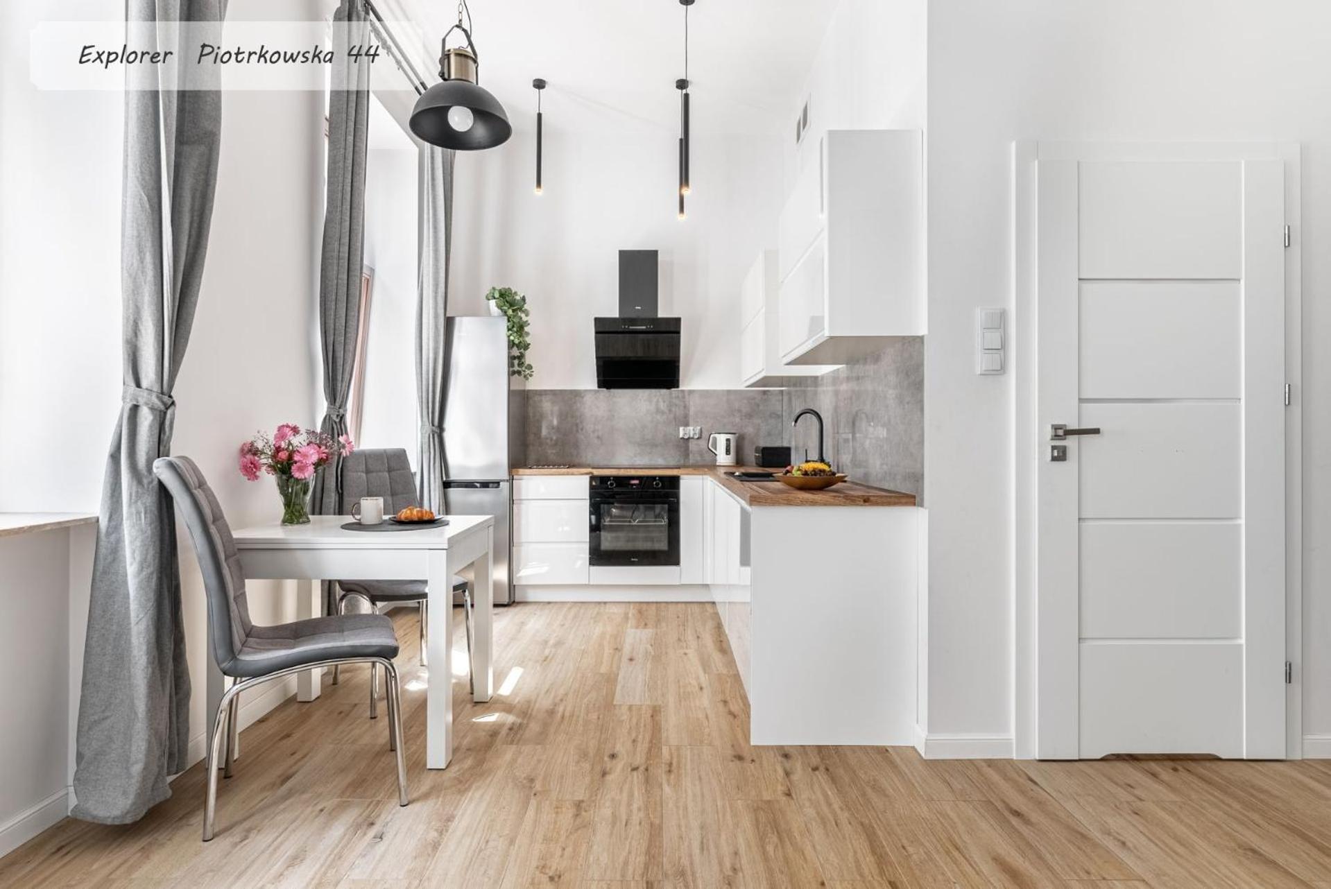 Regnum Noctis Piotrkowska 44 Apartment Lodź Bagian luar foto