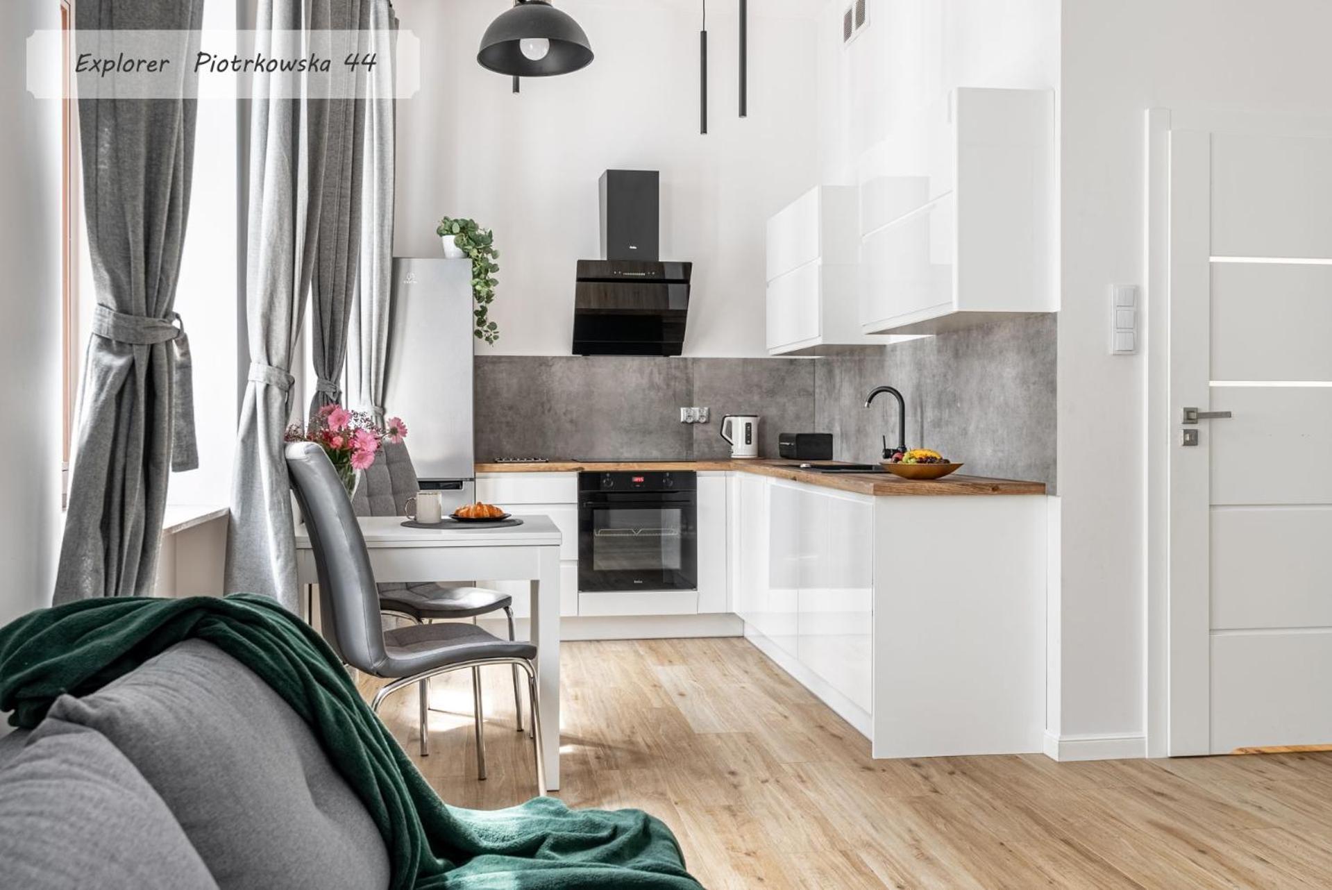 Regnum Noctis Piotrkowska 44 Apartment Lodź Bagian luar foto